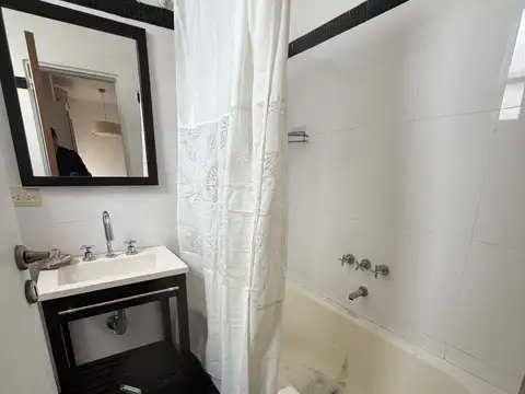 venta departamento ambiente único piso 7- Barrio norte