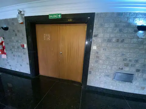 Oficina 3 ambientes con 2 baños