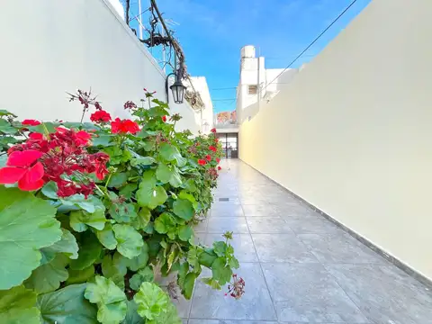 Depto Tipo Casa en Alquiler de 2 ambientes