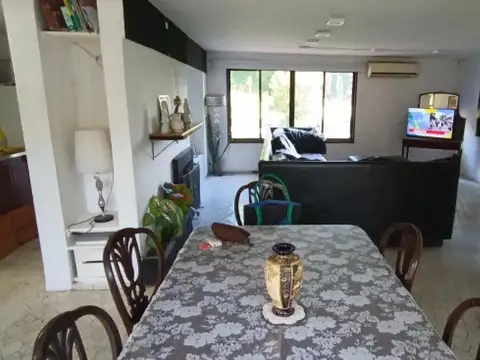 Casa en venta - 3 Dormitorios 2 Baños - Cochera - 499Mts2 - Libertad