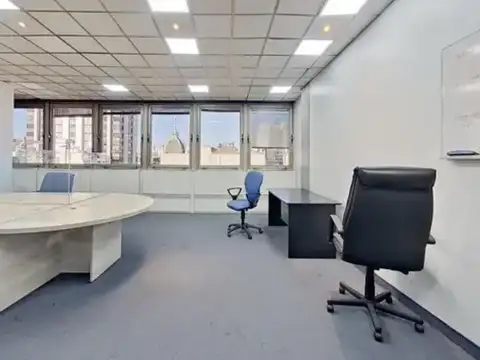 Oficina en Alquiler al Este