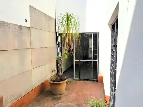 CASA DE 4 AMBIENTES CON DEP-PATIO -TERRAZA -EXCELENTE ZONA