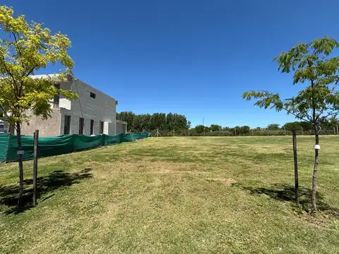 Lote venta Villanueva Barrio Santa Ana perimetral