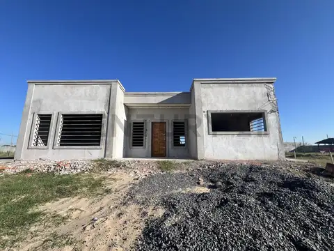 Casa en Venta con 4 cocheras