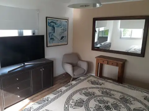 Casa en Alquiler Temporal con 2 cocheras