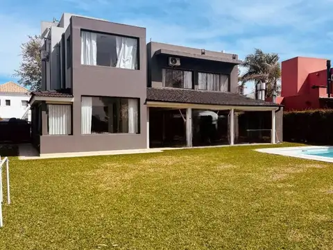 Casa en Venta en San Isidro Labrador, USD 550.000