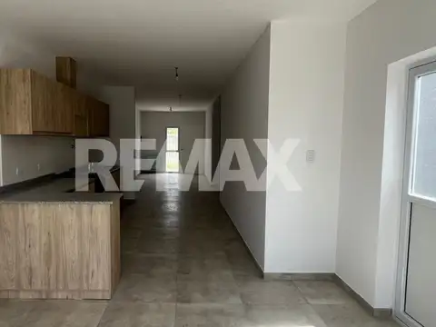 Casa en Venta en Plottier, USD 145.000