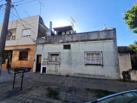 PH 2 DORM, X PASILLO, EXCELENTE OPCION * SIN EXPENSAS *