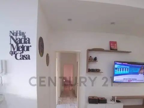 VENTA CASA 4 AMBIENTES GARAGE SANTOS LUGARES