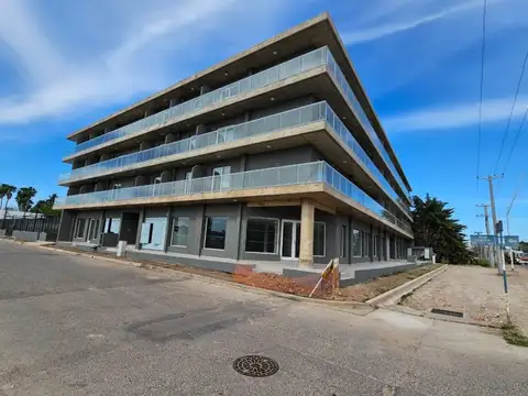 Edificio Meraki 2 - Depto de 1 dormitorio y 1 baño con balcón al frente y cochera.  Piso 3-13