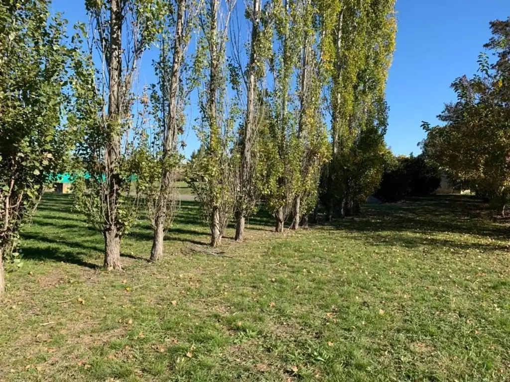 Lote Con Escritura. Barrio Privado Brujas,