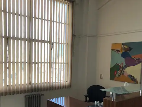 Oficina en Venta 103 años