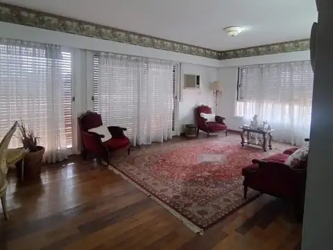 DEPARTAMENTO 4 AMBIENTES CON COCHERA