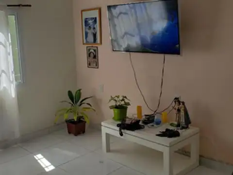 Casa 5 ambientes con 4 baños