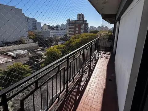 ALQUILER de Departamento 3 AMBIENTES  AL FRENTE CON BALCON en Chacarita