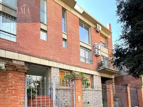 Venta Departamento tipo casa en Villa del Parque 2 Coch, Terraza quincho.