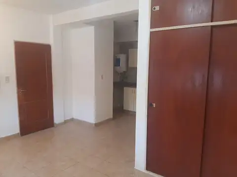 Departamento en Alquiler en Ramos Mejia Sur, $ 300.000