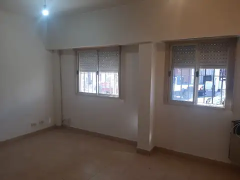 Laprida 100