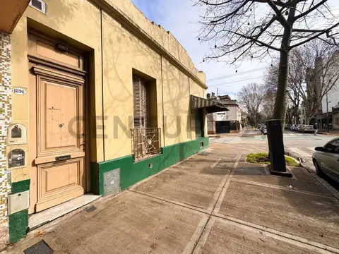 Esquina con local + vivienda en Villa Santa Rita | Una oportunidad para crear valor