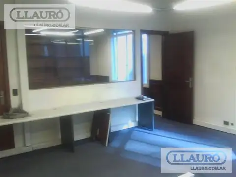 AV. CORRIENTES 378  esquina Reconquista. todas externas en esquina con ochava