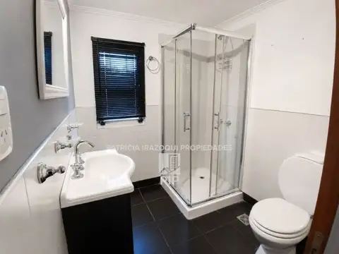 Depto Tipo Casa 3 ambientes con 2 baños