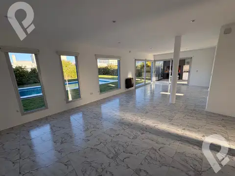Casa en Alquiler de 4 dormitorios