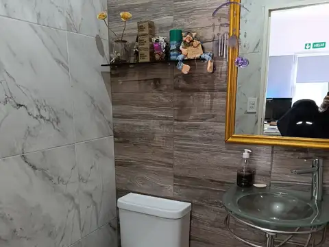 Local en Alquiler en Barrio Naón, $ 450.000