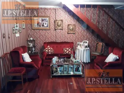 Casa en Venta con 1 cochera