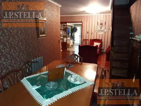Piso 5 Ambientes C/ Garage, Patio y Playroom - ALQUILADO c/ RENTA - Mataderos