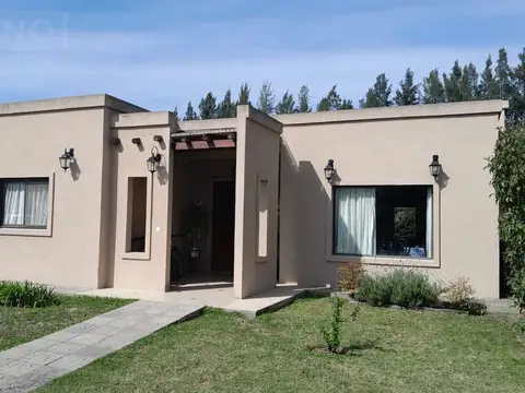 Casa en Alquiler de 4 dormitorios