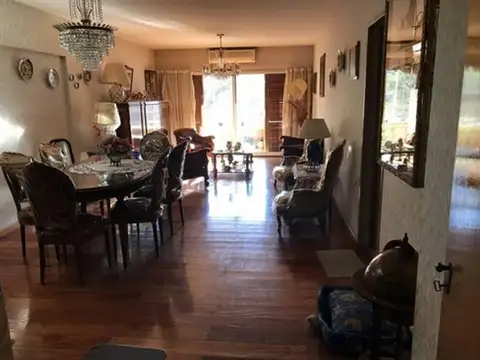 Juncal 2300 , Piso 2