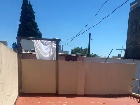 Depto Tipo Casa en Alquiler de 2 ambientes