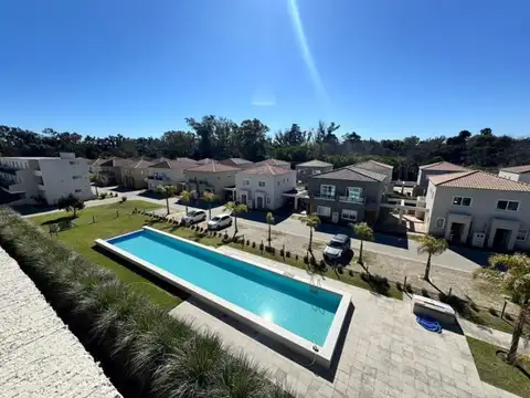 Casa Dúplex  en Venta en Saravi Village, Pilar, G.B.A. Zona Norte