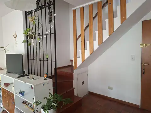Departamento en Venta en San Isidro Vias / Rolon, USD 195.000