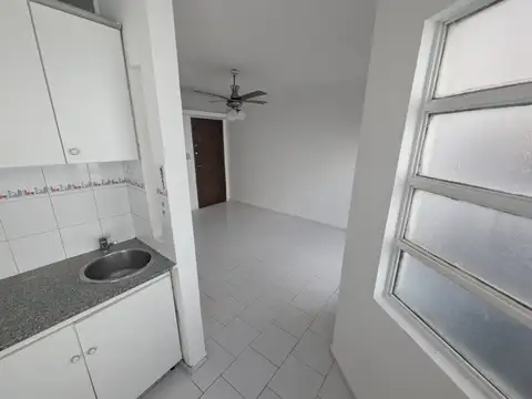 Departamento en Alquiler en Centro, $ 330.000