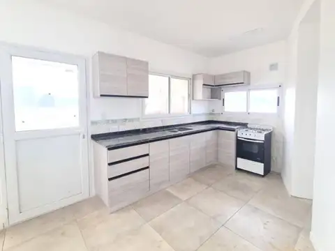 Casa en venta San Sebastian Area 2 a la laguna y Golf