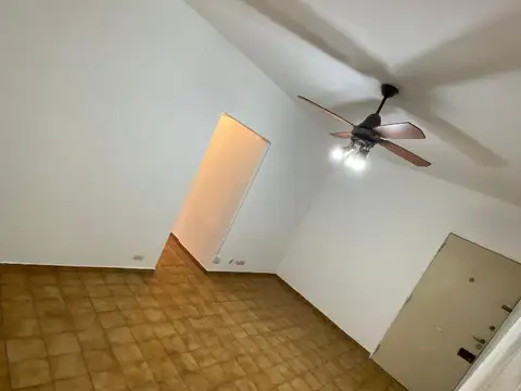 Departamento en Alquiler en Flores, $ 450.000