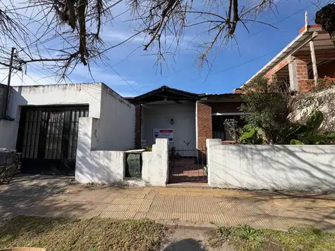 Venta Casa 4 ambientes Hurlingham - Oportunidad