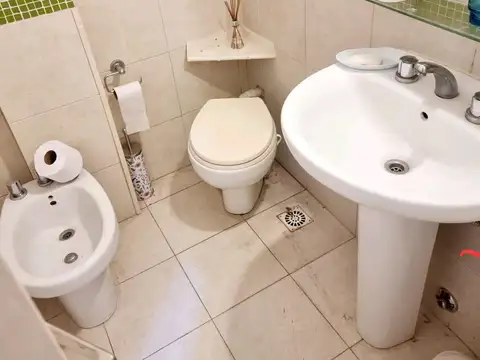 Amplio y cómodo monoambiente amueblado