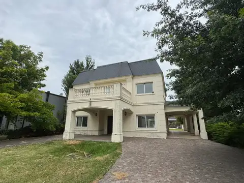 Casa en Venta en Pilar, USD 220.000