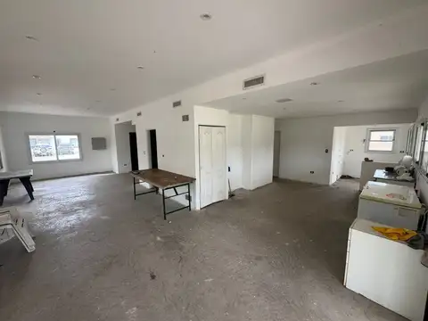 CASA EN VENTA - COUNTRY "BOCA RATON" - PILAR