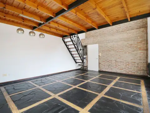 Depto Tipo Casa en Venta de 2 ambientes