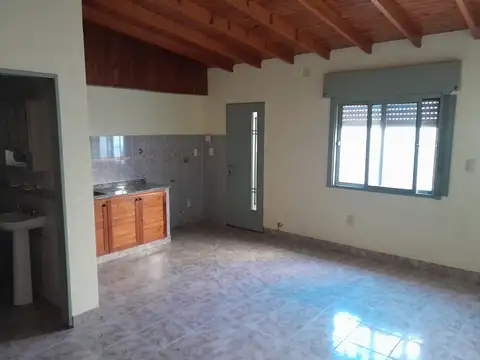Don Luis Guanella 1300, Piso 1