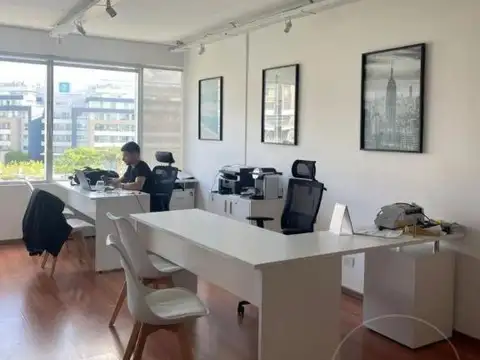 Oficina en Venta al Oeste