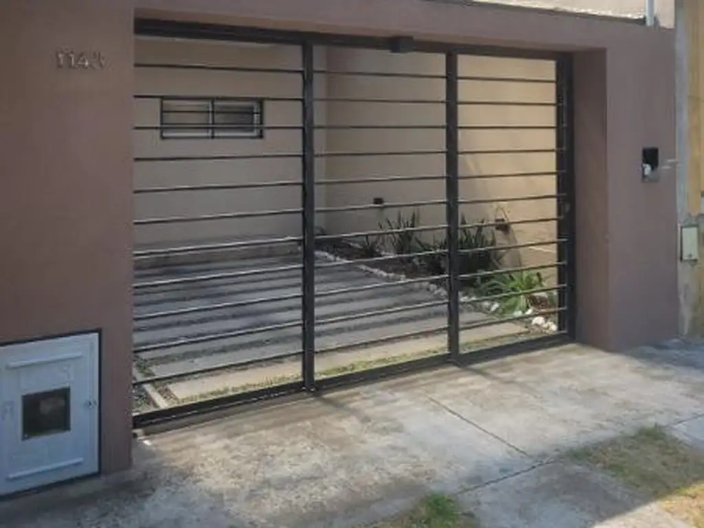DUPLEX DE DOS DORMITORIOS EN ALQUILER EN LA PLATA