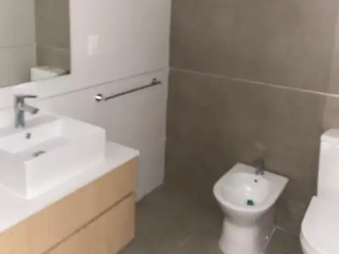 Departamento en Alquiler con 1 cocheras