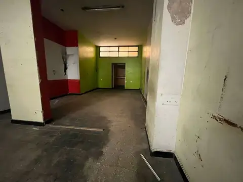 Local en Venta 51 años