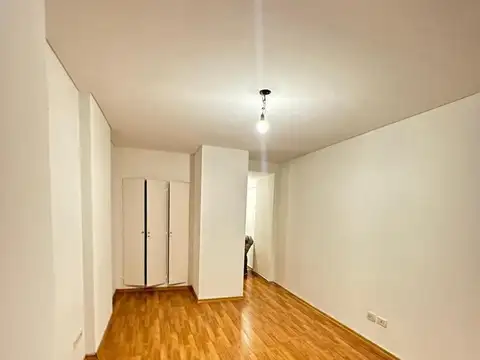 Departamento en Alquiler en Recoleta, $ 490.000