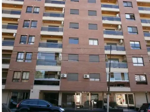 Italia 100, Piso 7°