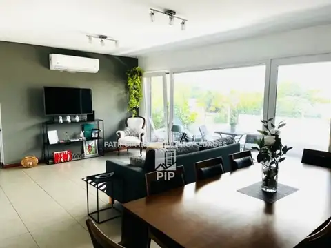 Departamento 4 ambientes con 3 baños